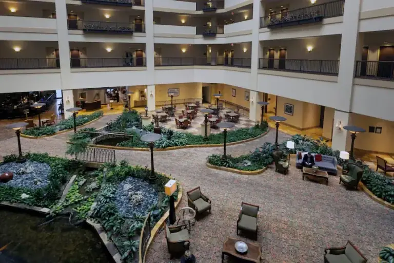 How to Reduce Convention Hotels Costs: Master Financial Guide
