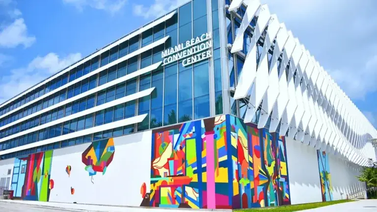 Top Convention Experiences in America: Ultimate Event Guide